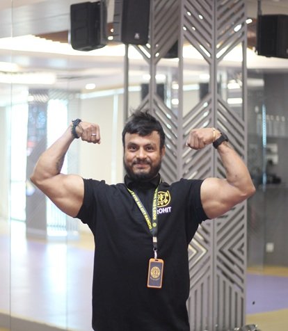 Training method at Gold's Gym Ranchi